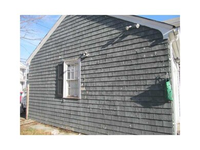 30 Algonquin St, Providence, RI 02907 - photo 4