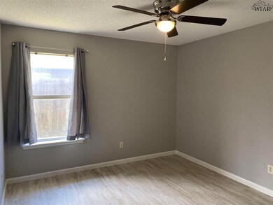 3006 Grace St unit 2, Wichita Falls, TX 76302 - photo 7