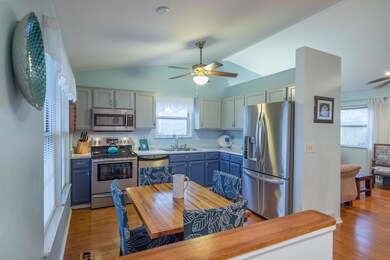 Kitchen-Eating Area