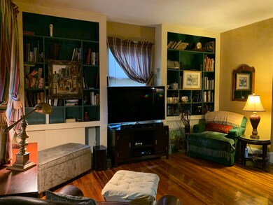 13 Howard Ct, Staten Island, NY 10310 - photo 5