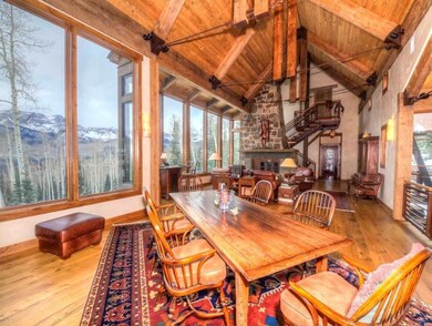 Dining Area to Great Rm