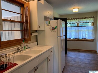 123 Sherwood Dr, Rainbow City, AL 35906 - photo 6