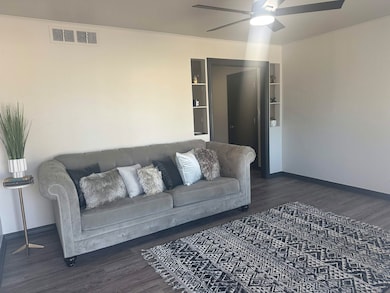 726 N 16th St, Enid, OK 73701 - photo 3