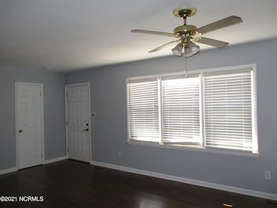 108 Cardinal Rd, Jacksonville, NC 28546 - photo 2
