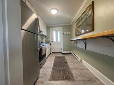 69 Middle St unit 4, Manchester, NH 03101 - photo 2