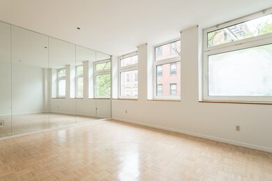 The Mariner Condominiums unit 212, Boston, MA 02109 - photo 2