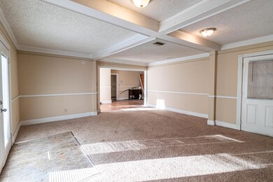 07- Living Room