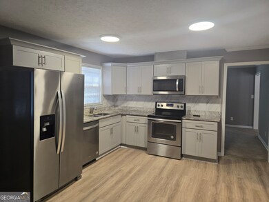 2251 Country Club Dr SE unit 1, Conyers, GA 30013 - photo 6