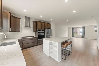 939 Coletta Cir, Naperville, IL 60563 - photo 7