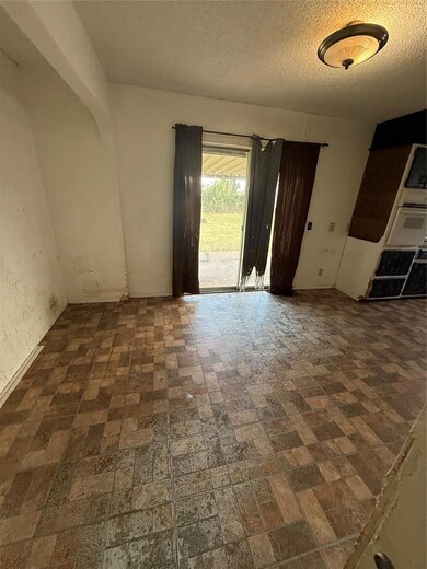 209 W Park St, Tecumseh, OK 74873 - photo 7