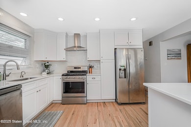 53 Ashland Ave E, Staten Island, NY 10312 - photo 6