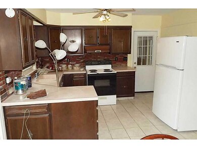 77 Farnum Pike, Smithfield, RI 02917 - photo 2