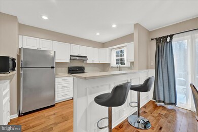 1207 Martha Greenleaf Dr, Crofton, MD 21114 - photo 4