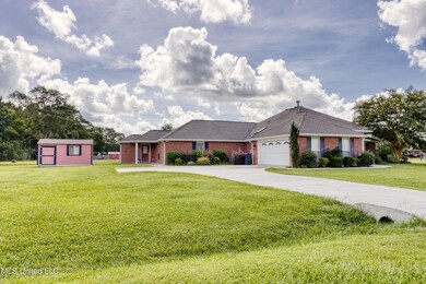 8 Chippewa Dr-10