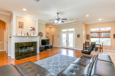 5118 E Jerad Dr, Houston, TX 77018 - photo 5