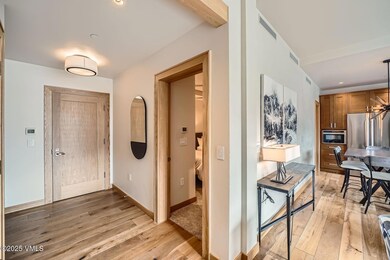 1 Waterfront Wy #102 - Entry