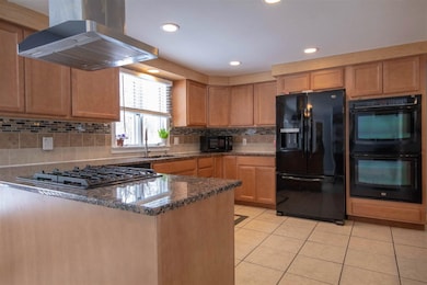 18 Daniel Rd, Derry, NH 03038 - photo 6