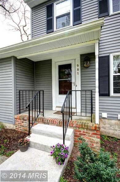 981 Round Top Dr, Annapolis, MD 21409 - photo 2