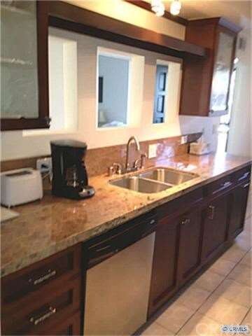See through windows over the sink.