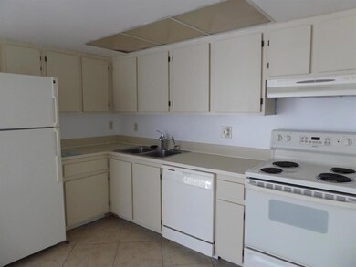 2069 NE Collins Cir Unit 7-1