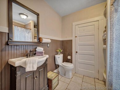 602 N Cherokee Ave, Claremore, OK 74017 - photo 6