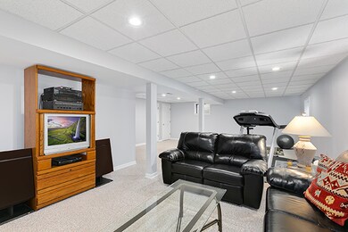 2051 Spice Cir, Naperville, IL 60565 - photo 5