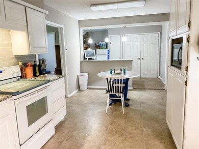 1128 Valentine St, Hurst, TX 76053 - photo 6