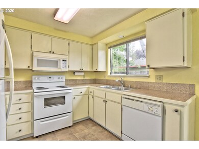 1915 W 10th Ave, Eugene, OR 97402 - photo 6