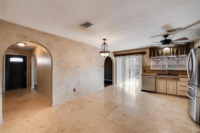 6501 Massey Ct, North Richland Hills, TX 76182 - photo 5