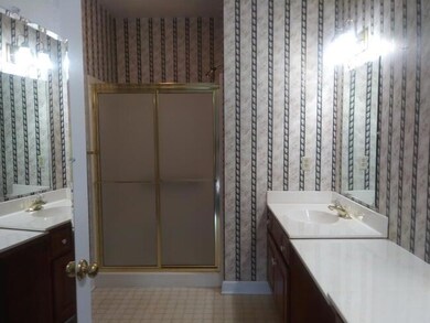 6 M Full Bath 1