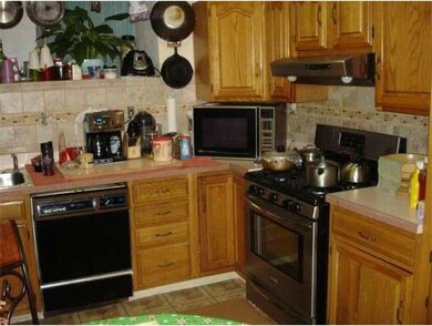 15 Morley St, Roxbury, MA 02119 - photo 6