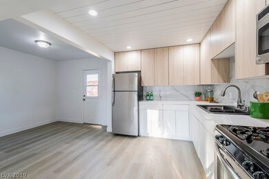 214 W Atlantic Ave, Henderson, NV 89015