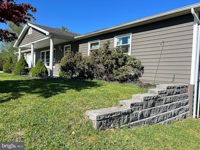 3001 Liverpool Ct, Chambersburg, PA 17201 - photo 3