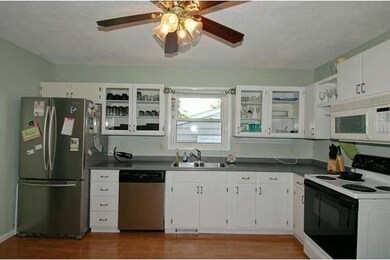 611 Scandia Ave, Des Moines, IA 50315 - photo 5