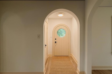 1525 1st St N, Newton, IA 50208 - photo 2