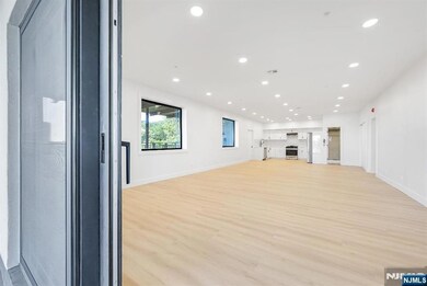 114 Pine St unit 2, Cliffside Park, NJ 07010 - photo 2