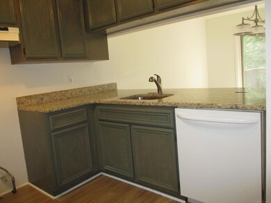 35907 Fierimonte Dr unit 4, Clinton Township, MI 48035 - photo 5