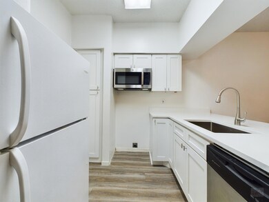 2901 San Jacinto Blvd unit 104, Austin, TX 78705 - photo 3