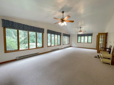 404 Bramble Ln, Brooklyn, WI 53521 - photo 5