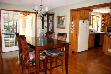 129 Wall St, Middleboro, MA 02346 - photo 4