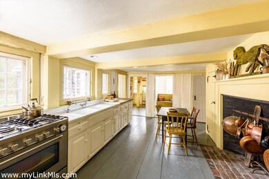 73, 72, 83, 89, 9 Red Farm Road and Kelly Ln, West Tisbury, MA 02575 - photo 6