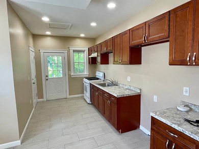 570 Walk Hill St unit 2, Mattapan, MA 02126 - photo 3