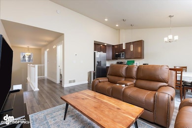 07-Living Room-DW-3810