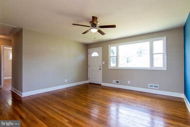 1429 Rowe Dr, Glen Burnie, MD 21061 - photo 4