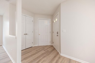 220 Hunters Lane-1 Entrance interior