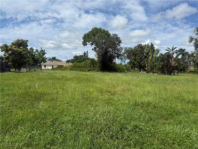 404 SE 9th Place, Cape Coral, FL 33990 - photo 4