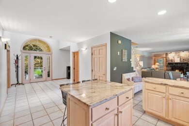 44 Roseland Dr, Fitchburg, MA 01420 - photo 5