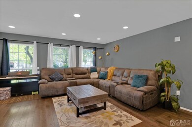 36 Cabot Way unit 2707, Franklin Park, NJ 08823 - photo 4