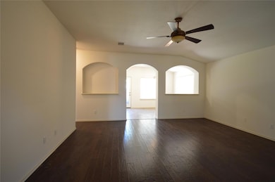 1440 Thibodeaux Dr, Round Rock, TX 78664 - photo 2