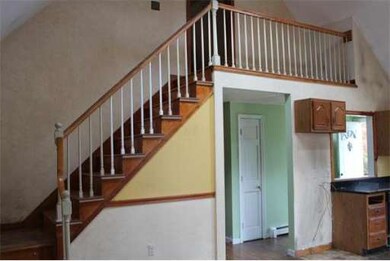 32 Chandler St, Plymouth, MA 02360 - photo 4